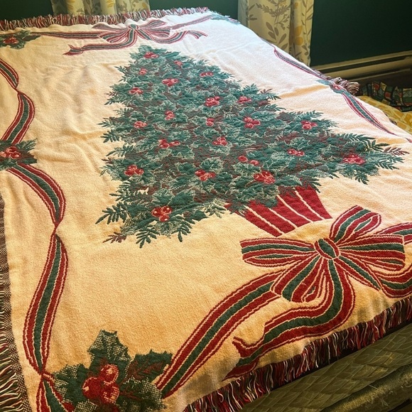 Other - Vintage  Reversible Christmas Tree Throw